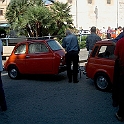 221 Een show van Fiatjes 500 midden in het dorp Monreale